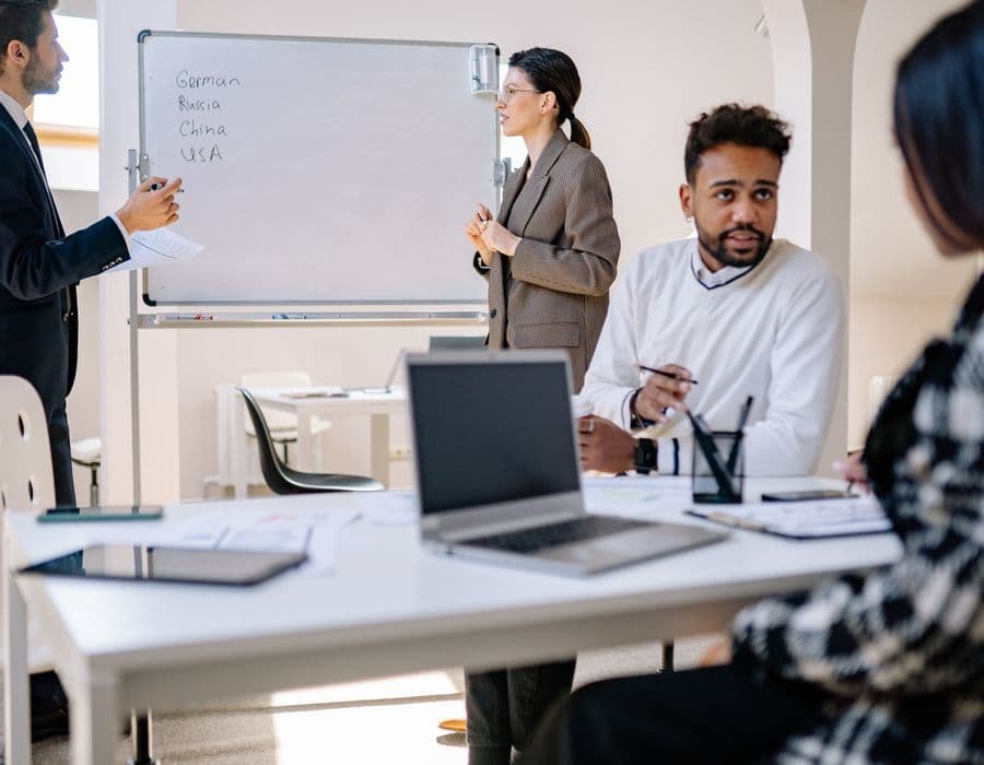 Confronto professionale in azienda
